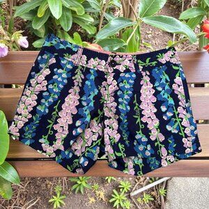 LILLY PULITZER Floral Navy Blue Shorts Size 0